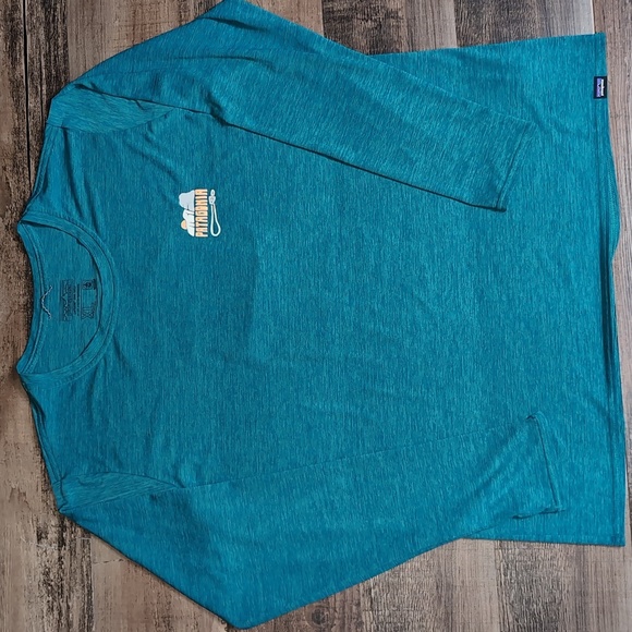 Patagonia Long-Sleeved Capilene Cool Daily Graphic Shirt Size XL In Sage - Picture 1 of 10